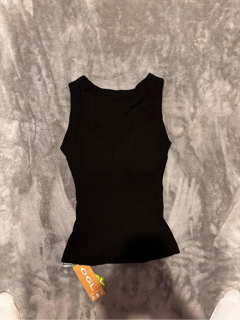 OGL Black V-Neck Ribbed Tank - Picture 2 of 4